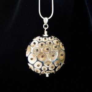 Pendentif en verre "Perle Paon métal - Valérie Vayre